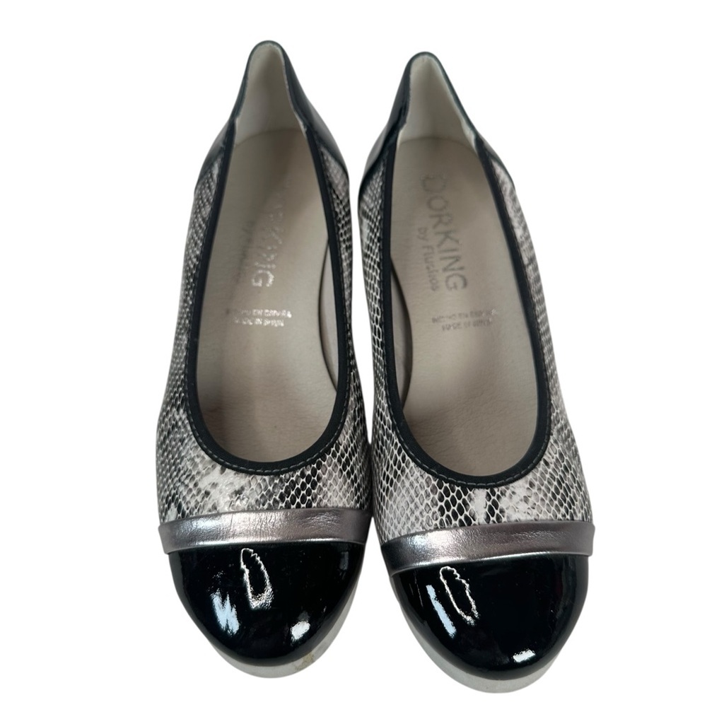 Dorking Snake Print Patent Cap Toe Comfort Wedge Flats Euro 38 Contemporary